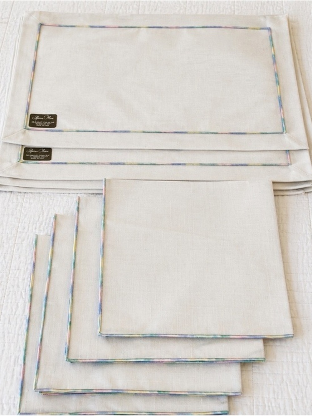 Luxury Linen Placemats & Napkins Set of 4 White Pastel Trim Coastal Table Decor